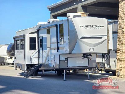 2026 Wildwood Heritage Glen 376FAM — front three-quarter view