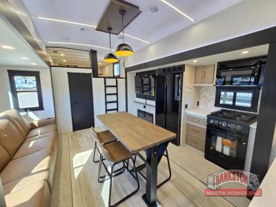 2026 Wildwood Heritage Glen 376FAM — photo 41 view