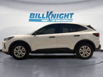 2023 Ford Escape — side profile view