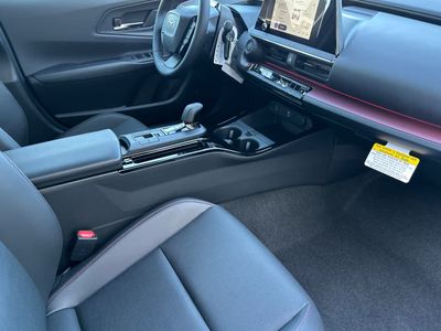 2026 Toyota Prius Plug-in Hybrid — photo 17 view