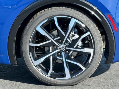 2026 Toyota Prius Plug-in Hybrid — photo 32 view