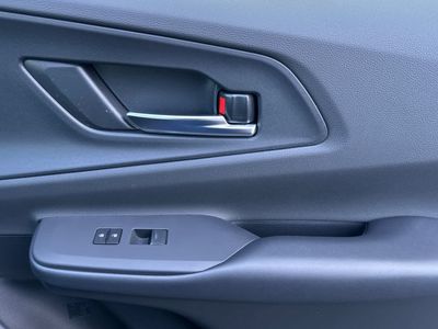 2026 Toyota Prius Plug-in Hybrid — photo 19 view