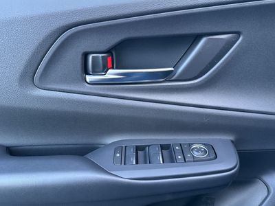 2026 Toyota Prius Plug-in Hybrid — photo 12 view