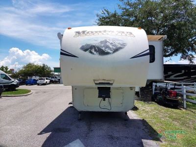 2012 Keystone RV Montana - Photo 2