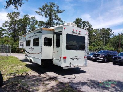 2012 Keystone RV Montana - Photo 4