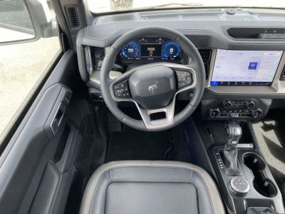 2026 Ford Bronco — photo 10 view