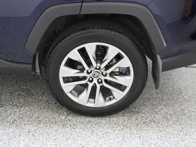 2024 Toyota RAV4 FWD - Photo 10