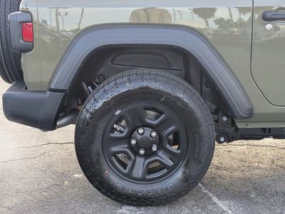 2026 Jeep Wrangler — photo 12 view