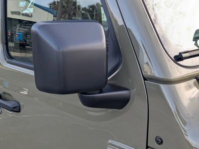 2026 Jeep Wrangler — photo 11 view