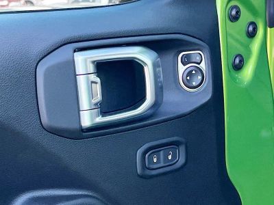 2026 Jeep Wrangler — photo 17 view