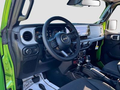 2026 Jeep Wrangler — photo 9 view