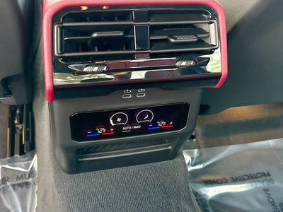 2026 BMW 5 Series — photo 20 view
