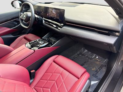 2026 BMW 5 Series — photo 14 view