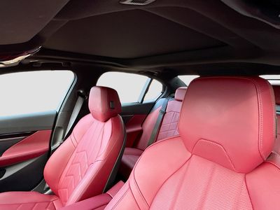 2026 BMW 5 Series — photo 27 view