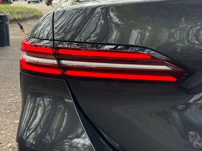 2026 BMW 5 Series — photo 10 view