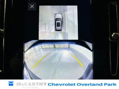 2025 Volvo XC40 — photo 21 view