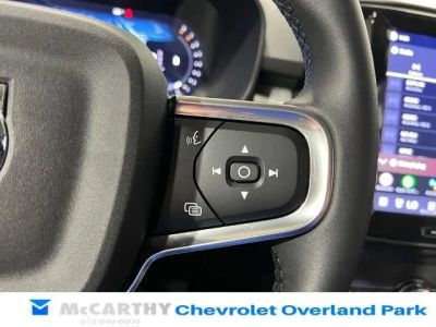 2025 Volvo XC40 — photo 15 view
