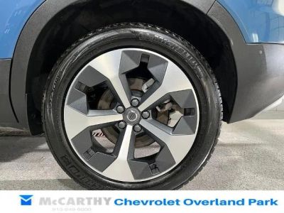 2025 Volvo XC40 — photo 33 view