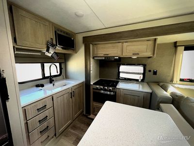 2026 Coachmen Catalina Legacy Edition - Photo 6