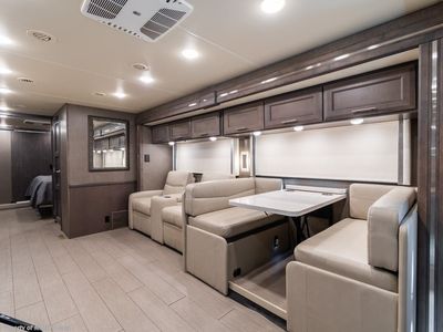 2022 Thor Motor Coach Palazzo - Photo 6