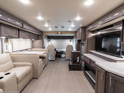 2022 Thor Motor Coach Palazzo - Photo 2