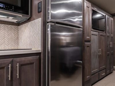 2022 Thor Motor Coach Palazzo - Photo 18