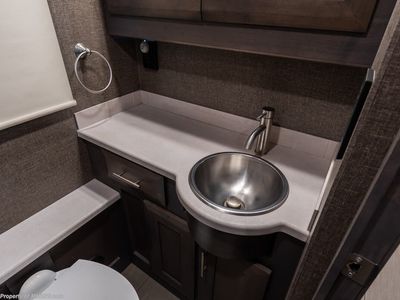 2022 Thor Motor Coach Palazzo - Photo 21
