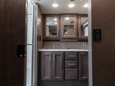 2022 Thor Motor Coach Palazzo - Photo 28