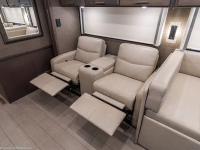 2022 Thor Motor Coach Palazzo - Photo 9