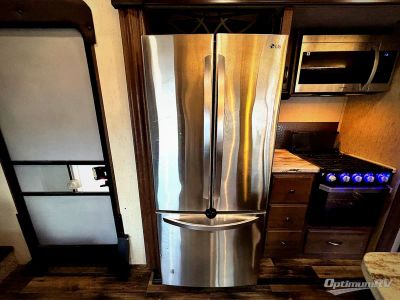 2018 Forest River Sierra — photo 17 view