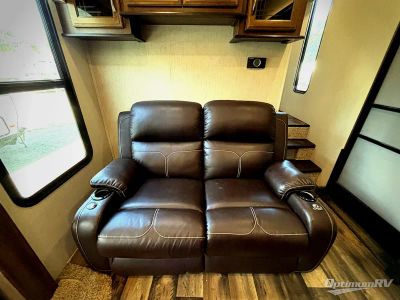 2018 Forest River Sierra — photo 8 view