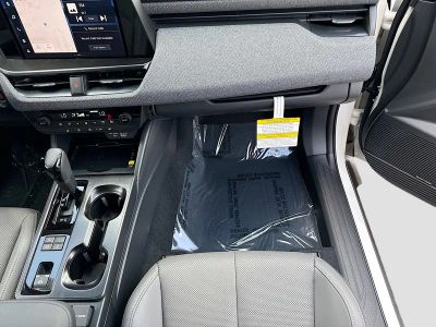 2026 Subaru Outback — photo 18 view