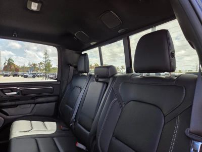 2026 Ram 1500 — photo 7 view