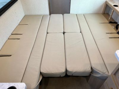 2026 Thor Motor Coach CHATEAU - Photo 16