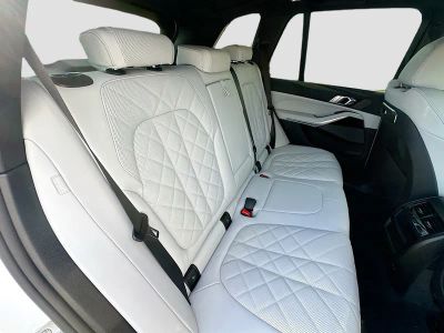2026 BMW X5 — photo 22 view