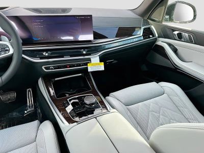 2026 BMW X5 — photo 18 view