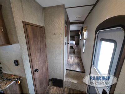 2016 Keystone RV Cougar X-Lite - Photo 17