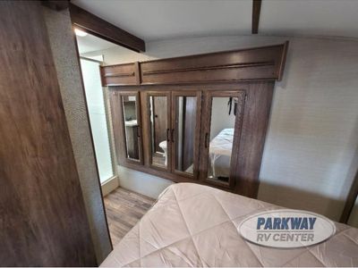 2016 Keystone RV Cougar X-Lite - Photo 24