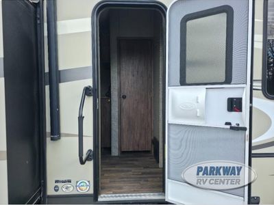 2016 Keystone RV Cougar X-Lite - Photo 9