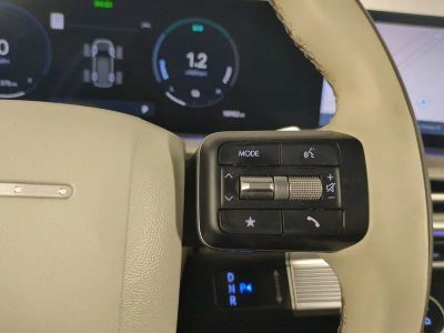 2025 Hyundai Santa Fe Hybrid — photo 35 view