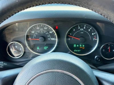2014 Jeep Wrangler — photo 32 view