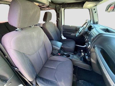 2014 Jeep Wrangler — photo 13 view