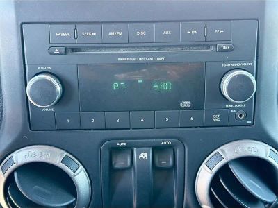 2014 Jeep Wrangler — photo 26 view