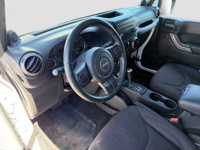 2014 Jeep Wrangler — photo 22 view