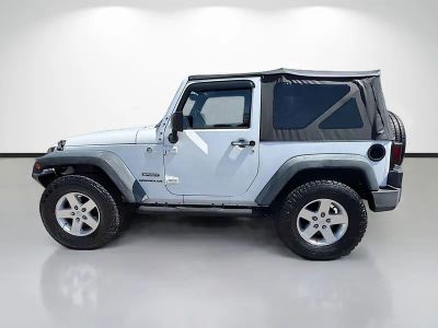 2014 Jeep Wrangler — engine compartment view