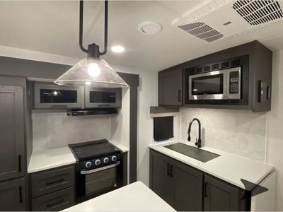 2026 Forest River RV Rockwood Ultra Lite - Photo 13
