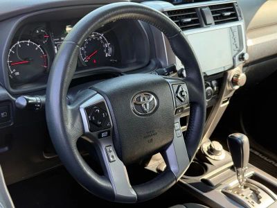 2020 Toyota 4Runner SR5 Premium - Photo 17