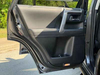 2020 Toyota 4Runner SR5 Premium - Photo 25