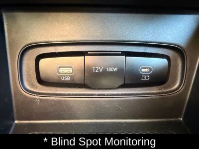 2023 Hyundai Venue SEL - Photo 18