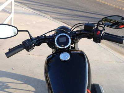 2025 Yamaha Bolt R-Spec - Photo 9